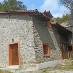 Villa Giusvalla Forest Village *