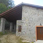 Villa Giusvalla Forest Village *