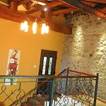 Villa Giusvalla Forest Village *