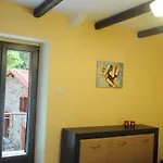 Villa Giusvalla Forest Village *