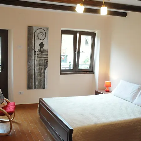 Villa Giusvalla Forest Village *