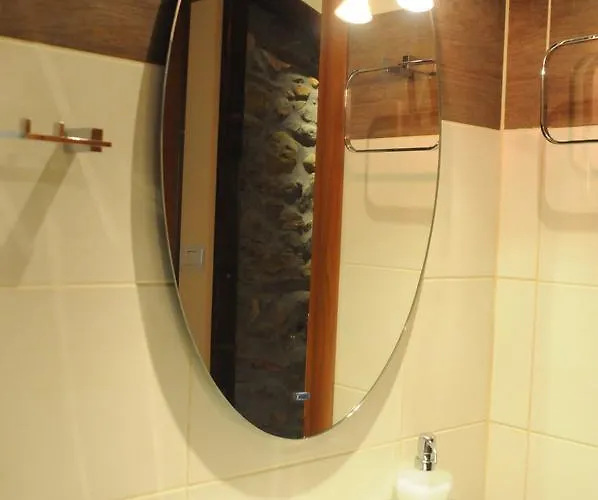 Villa Giusvalla Forest Village *