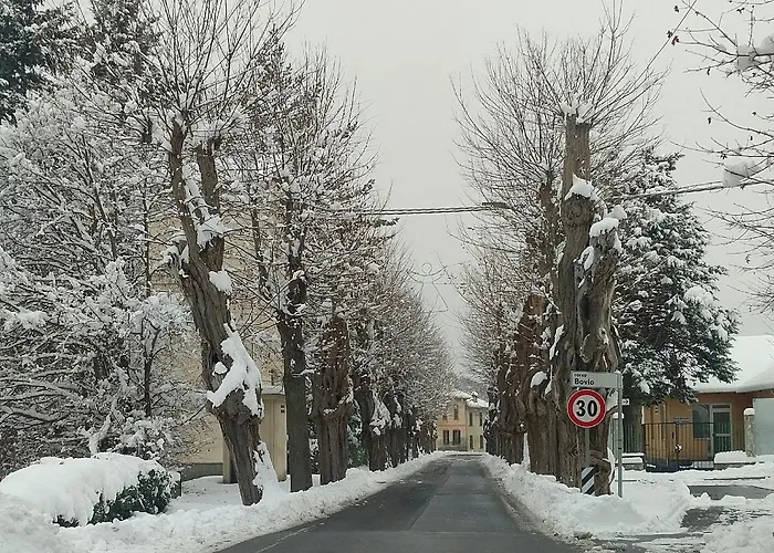 Villa Giusvalla Forest Village *