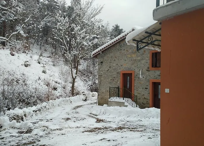 Villa Giusvalla Forest Village Dego